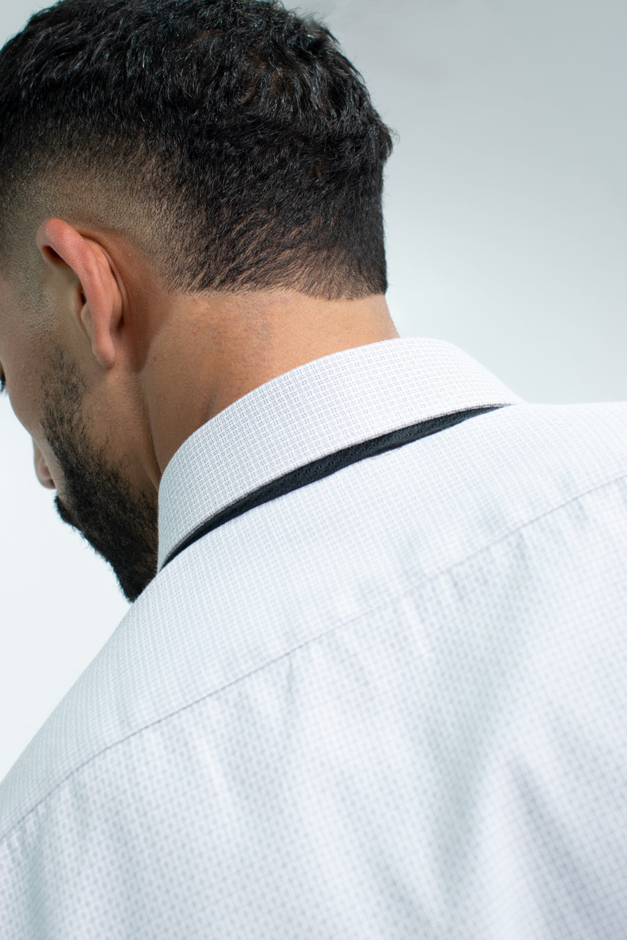 CAMISA CORBATA DOBBY 60% POL 40% ALG White Checkered Dobby