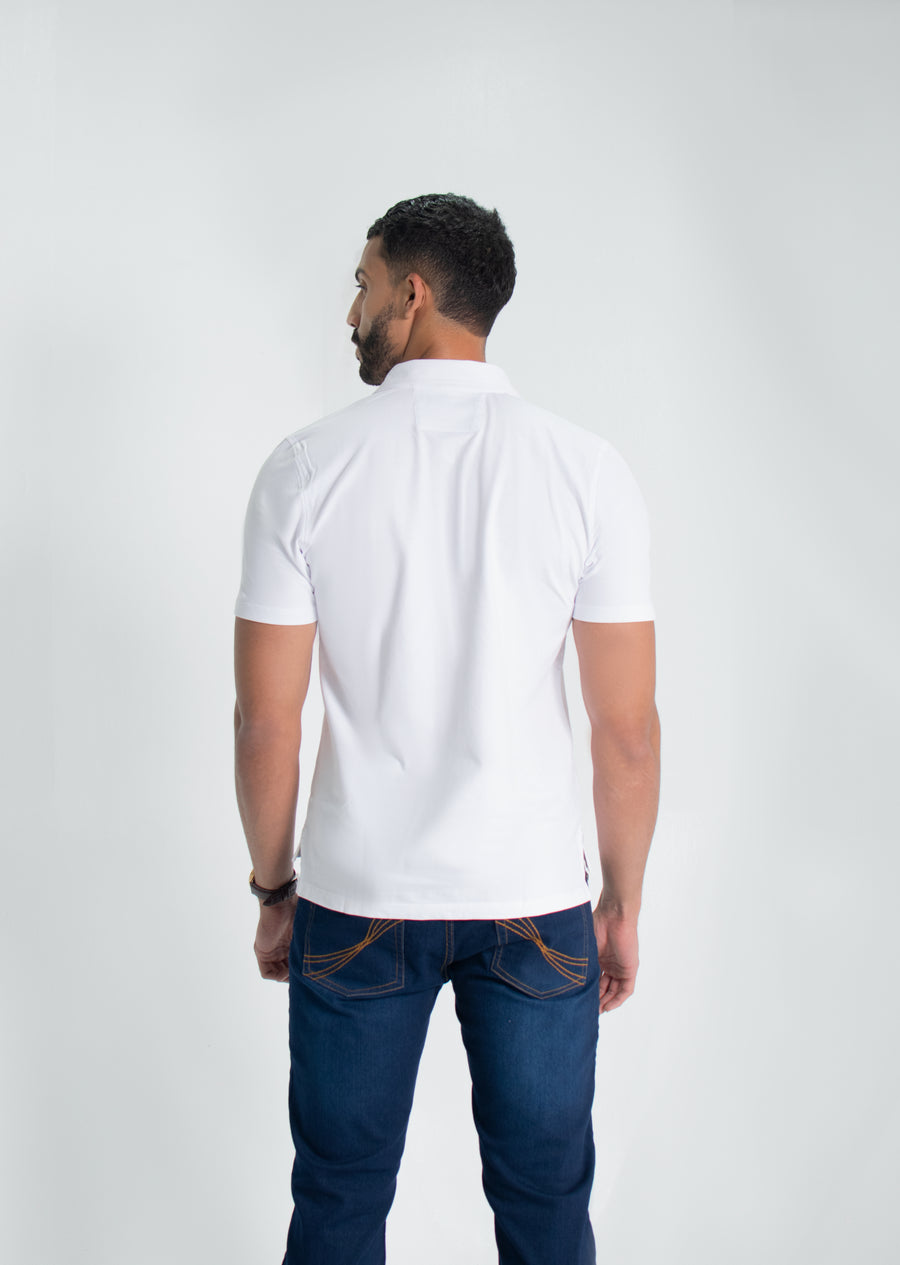Camisa polo color blanco