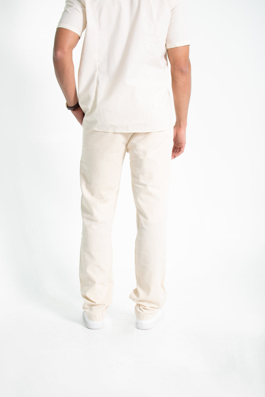 Pantalón de lino color marfi