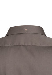 Camisa Sport Manga Larga Café con Bolsillo de Solapa